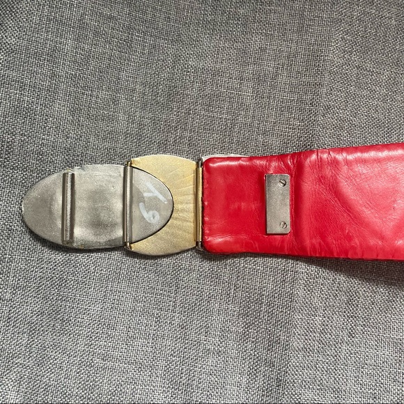 VTG Judith Leiber Red Snakeskin Adjustable Leather Belt - Picture 14 of 15